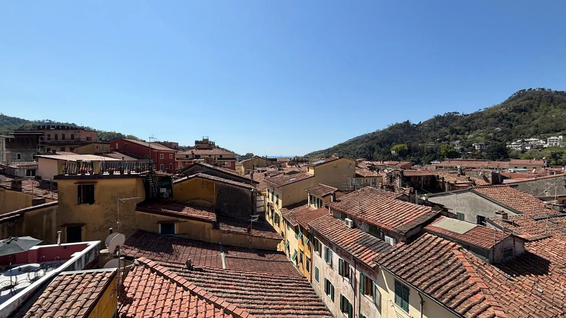 Elegante Attico Centro Storico - Panoramic View - Lejlighed Carrara Italien
